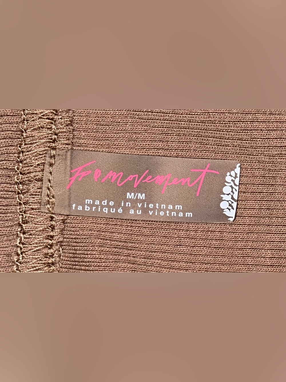 FP Movement by Free People SZ M Tan/White/Navy Wide-Leg Joggers/Waist 31”-40” - Picture 8 of 12